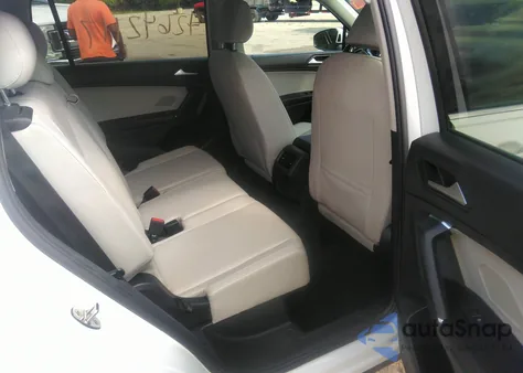 2020 Volkswagen Tiguan 2.0T Se/2.0T Se R-Line Black/2.0T Sel из США, поврежденный, VIN 3VV3B7AX0LM047933